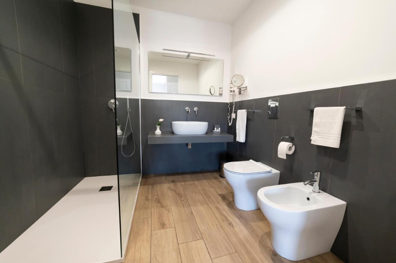Ruggero Settimo - Room & Suite Palermo Exterior foto
