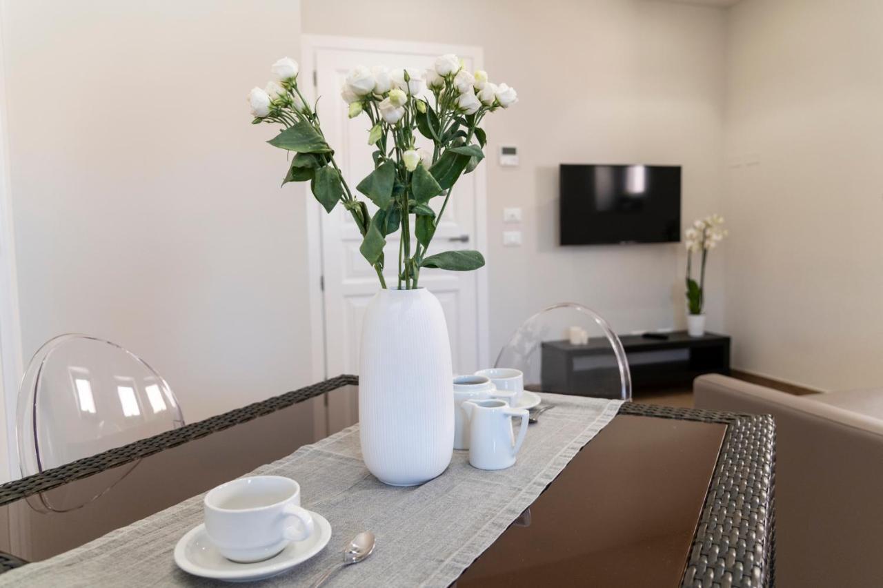 Ruggero Settimo - Room & Suite Palermo Exterior foto
